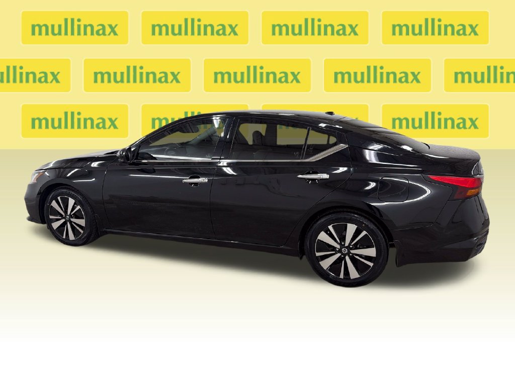Used 2020 Nissan Altima 2.5 SL FWD image 13