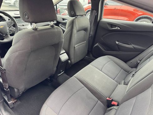 Used 2017 Chevrolet Cruze LT w/ Convenience Package FWD image 18