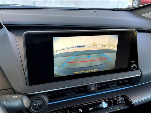 Used 2023 Toyota Prius XLE AWD/4WD image 14