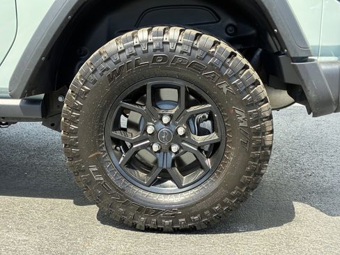 Used 2024 Jeep Wrangler Sport AWD/4WD image 12