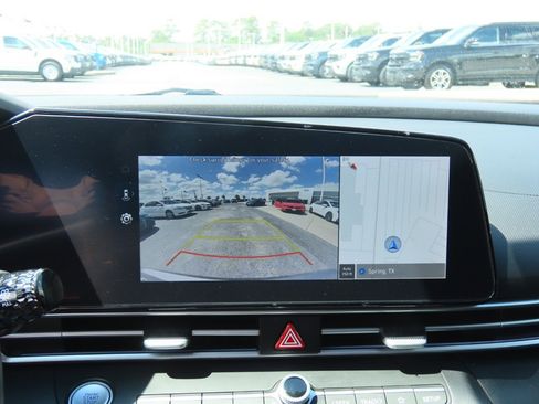 Used 2024 Hyundai Elantra SEL w/ Convenience Package image 28