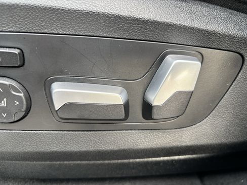 Used 2025 BMW X5 xDrive40i image 12