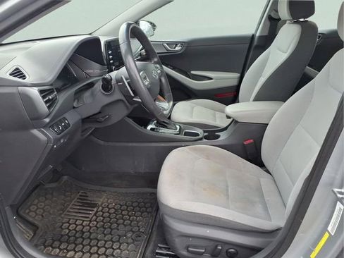 Used 2021 Hyundai Ioniq SE FWD image 19
