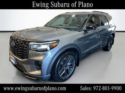 Used 2025 Ford Explorer ST-Line w/ Premium Package RWD image 3