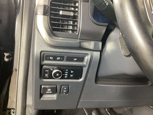 Used 2024 Ford F150 Lariat AWD/4WD image 13