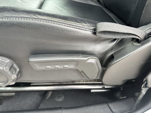 Used 2018 Jeep Wrangler Unlimited Sahara image 14