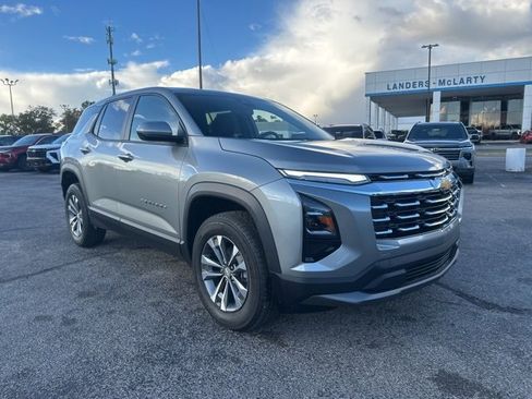 New 2026 Chevrolet Equinox LT image 1