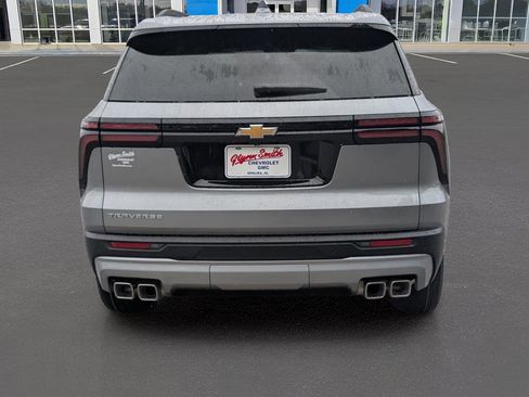 New 2026 Chevrolet Traverse LT image 9