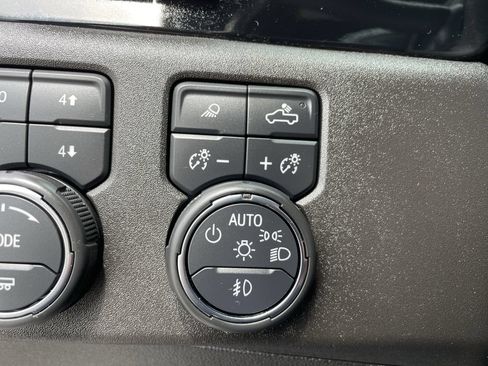 Used 2024 Chevrolet Silverado 2500 High Country w/ High Country Premium Package AWD/4WD image 27