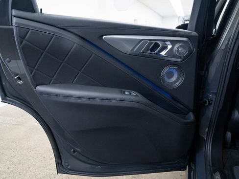 Used 2023 BMW XM image 22