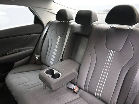 Used 2025 Hyundai Elantra SEL w/ Cargo Package image 20