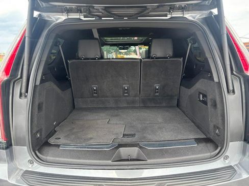 Used 2022 Cadillac Escalade ESV Sport w/ LPO, ONYX Package AWD/4WD image 6