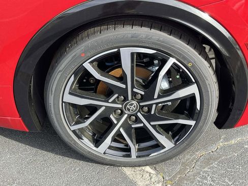 New 2026 Toyota Prius Plug-In Hybrid FWD image 6