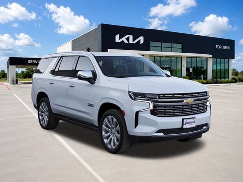 Used 2024 Chevrolet Tahoe Premier w/ Premium Package RWD image 3