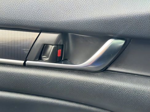 Used 2022 Honda Accord Sport image 19