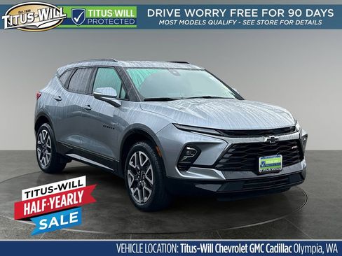 Used 2025 Chevrolet Blazer RS w/ Driver Confidence II Package AWD/4WD image 1