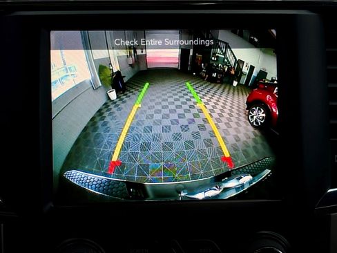 Used 2015 RAM 1500 Laramie w/ Convenience Group image 18