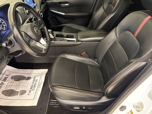 Used 2023 Nissan Sentra SR w/ SR Premium Package FWD image 17
