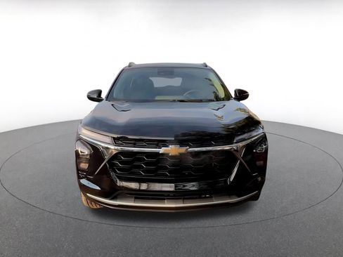 Used 2025 Chevrolet Trax LT image 4