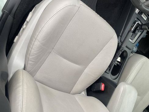 Used 2015 Subaru Forester 2.5i Touring w/ Eyesight & Navigation System AWD/4WD image 12