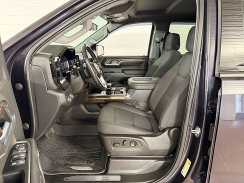 Used 2022 GMC Sierra 1500 Elevation w/ Preferred Package AWD/4WD image 12