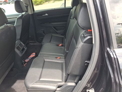 Used 2019 Volkswagen Atlas SE FWD image 4
