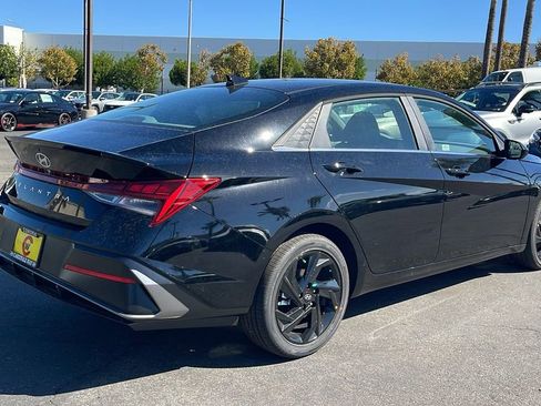 New 2026 Hyundai Elantra SEL Sport image 7