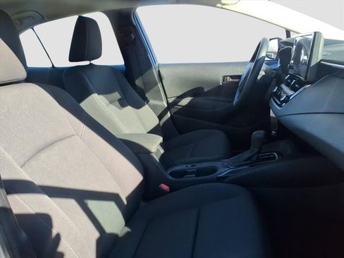 Used 2024 Toyota Corolla LE image 11