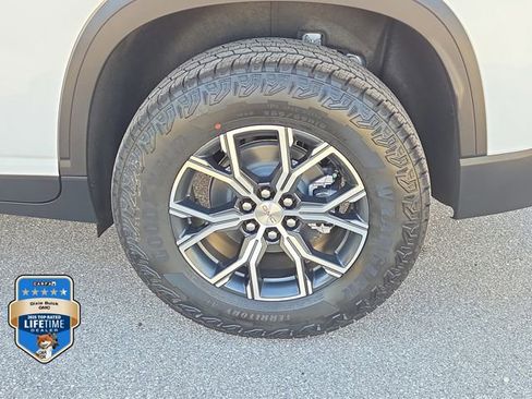 New 2026 GMC Acadia AT4 AWD/4WD image 8