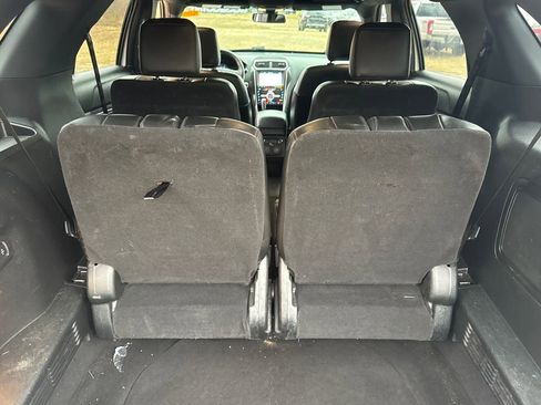 Used 2018 Ford Explorer Sport w/ Equipment Group 401A image 16