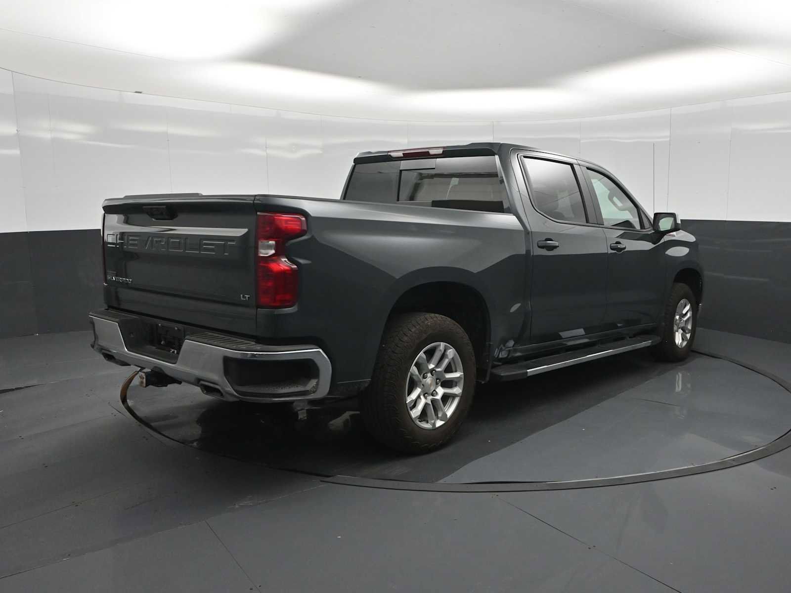 Used 2025 Chevrolet Silverado 1500 LT w/ Z71 Off-Road Package AWD/4WD image 8