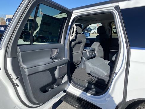 New 2026 Ford Expedition Max Active image 27