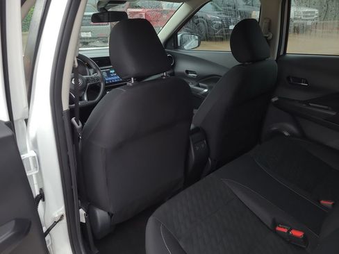 Certified 2024 Nissan Kicks SV FWD image 10