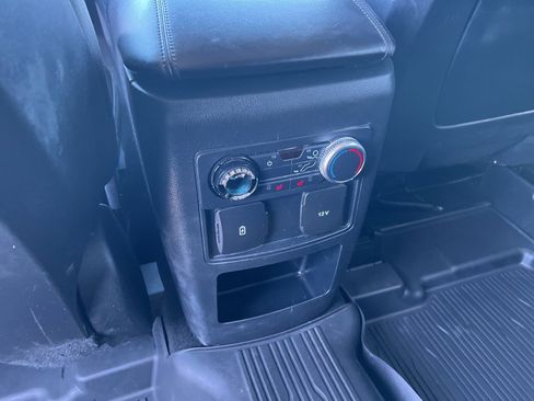 Used 2020 Ford Explorer XLT w/ Comfort Package image 19