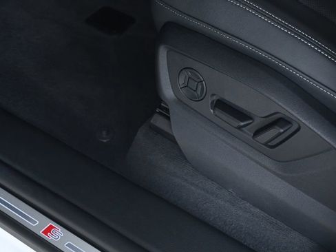 New 2026 Audi Q8 Premium Plus AWD/4WD image 21