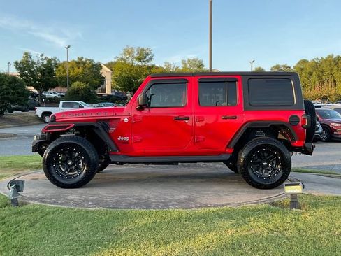 Used 2018 Jeep Wrangler Unlimited Sport S AWD/4WD image 18