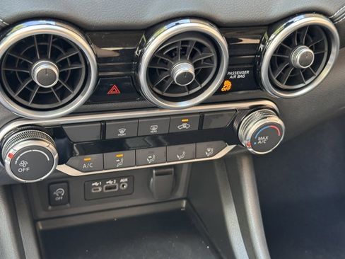 New 2025 Nissan Sentra SV w/ Trunk Package FWD image 14