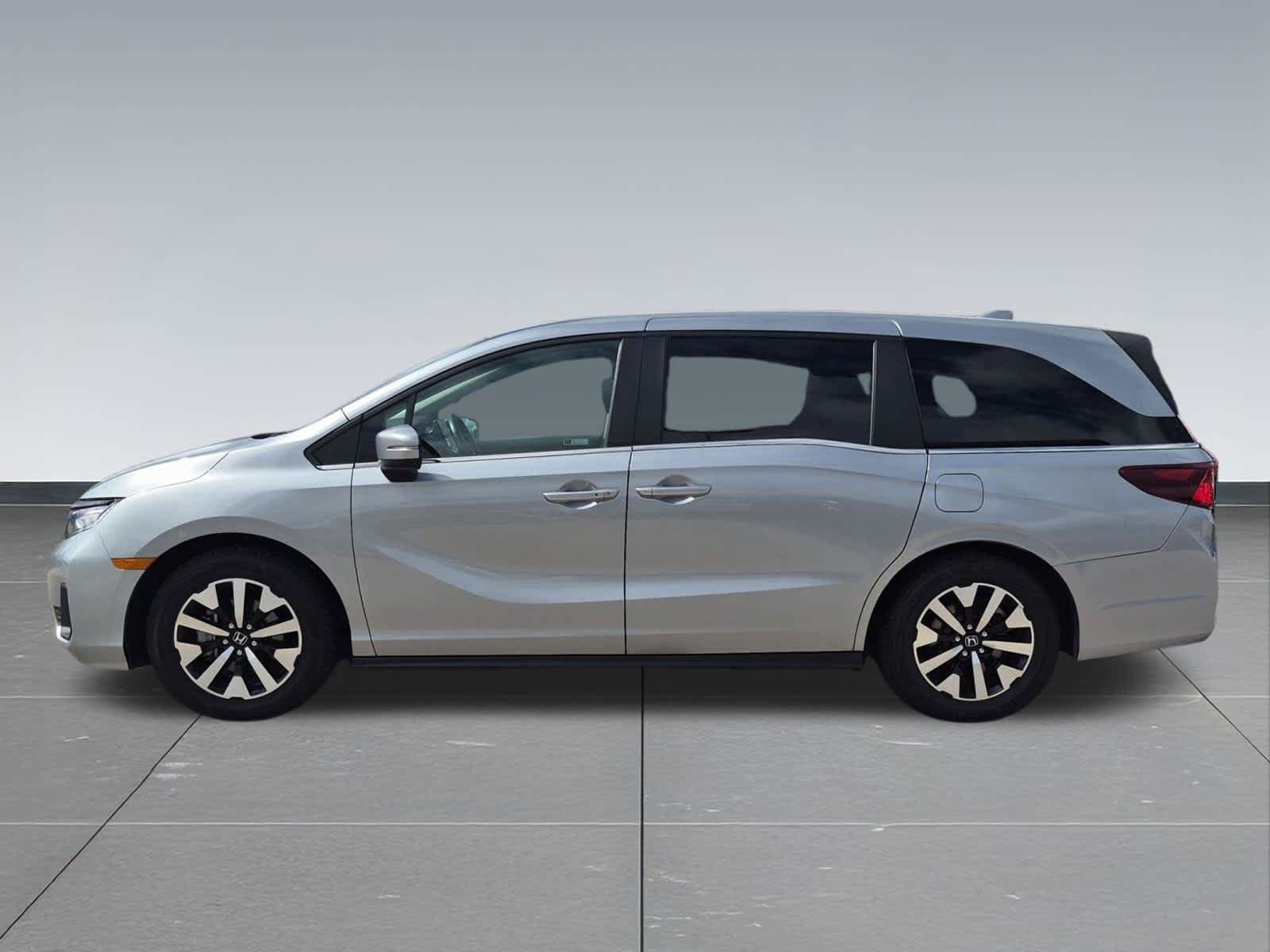 Certified 2025 Honda Odyssey EX-L image 3