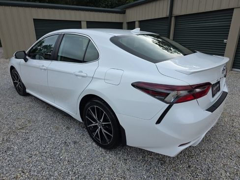 Certified 2024 Toyota Camry SE FWD image 4