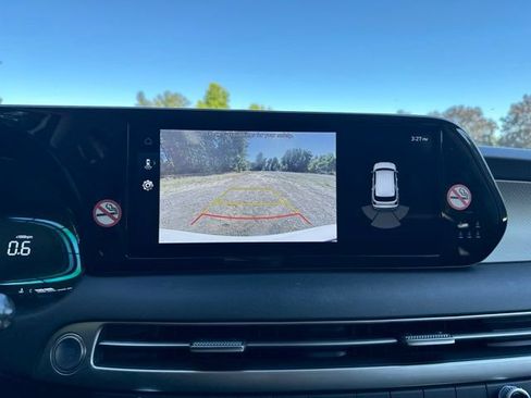 Used 2025 Hyundai Palisade SEL AWD/4WD image 32