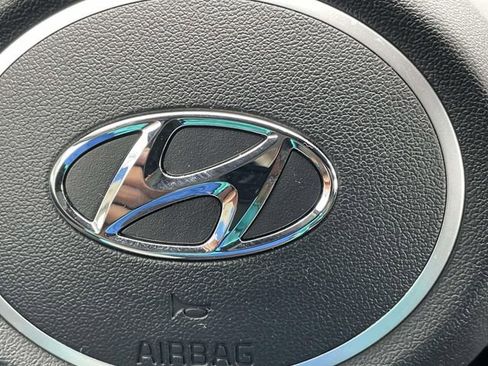 Certified 2023 Hyundai Elantra SEL FWD image 20