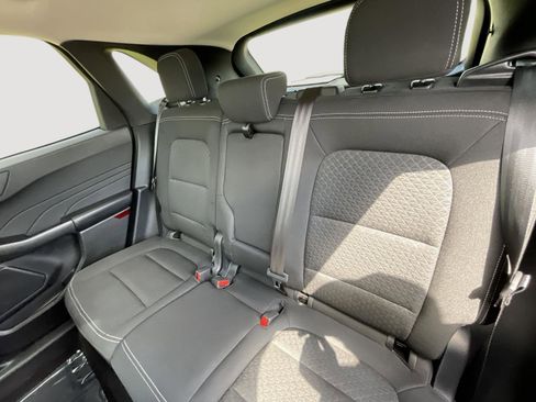 Used 2025 Ford Escape Active AWD/4WD image 18