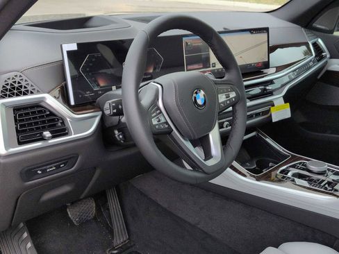 Used 2026 BMW X5 xDrive40i AWD/4WD image 10