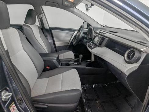Used 2014 Toyota RAV4 LE image 23