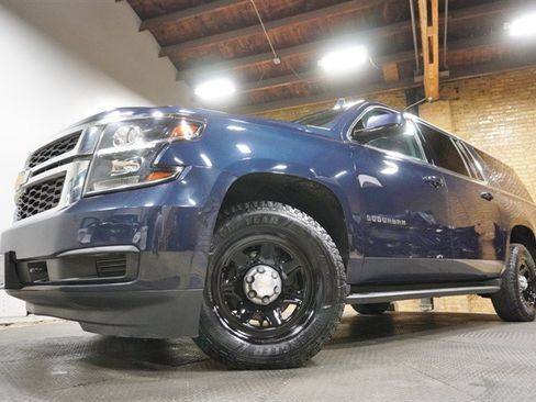 Used 2019 Chevrolet Suburban 4WD w/ Skid Plate Package image 3