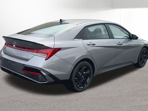 New 2026 Hyundai Elantra SEL Sport image 9
