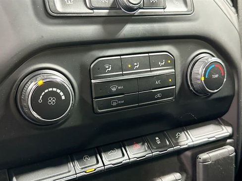 Used 2021 Chevrolet Silverado 1500 Custom w/ LPO, Dark Essentials Package AWD/4WD image 17
