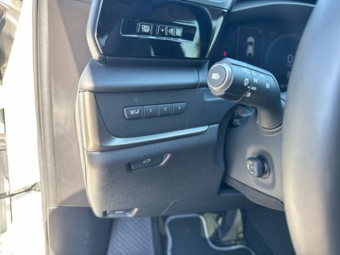 Used 2024 Lexus RZ 300e Premium w/ Accessory Package (Z1) image 33