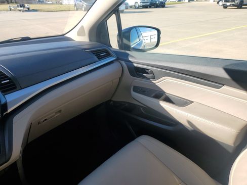 Used 2019 Honda Odyssey EX-L image 11