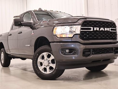 Used 2024 RAM 2500 Big Horn w/ Sport Appearance Package AWD/4WD image 36
